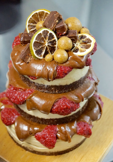 Peanut Butter & Jelly Cheezecake (raw living, vegan, dairy free, gluten free, decadent cake of dreams!)